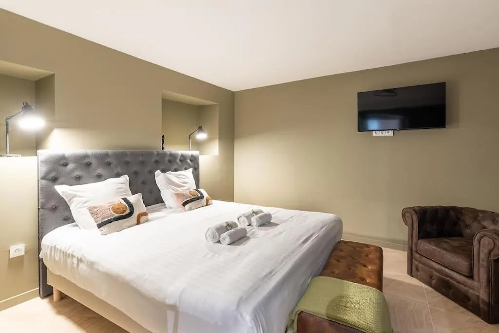 New - Luxeux Avec Cinema Et Sauna Appartamento